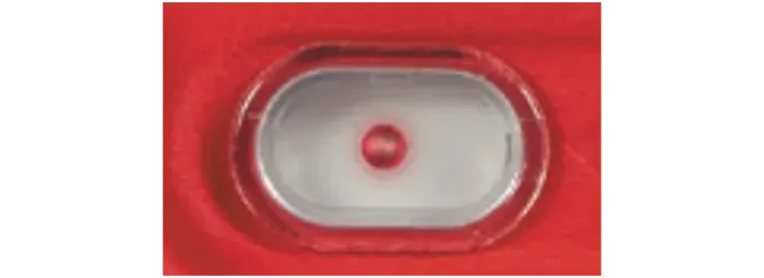 インジケータが赤色に点灯し、アラーム音が鳴ります