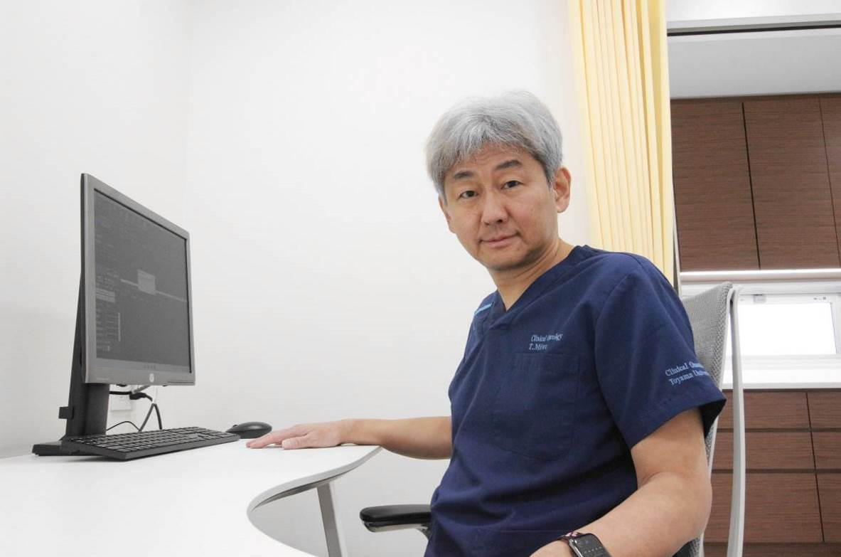 院長　三輪　敏郎 氏