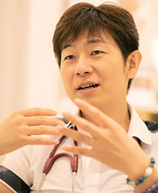 院長　伊藤 信久 氏