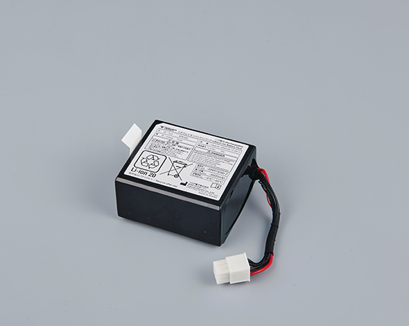 手動式除細動器 FC-6200シリーズ | フクダ電子